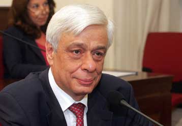 Σε νέο θεσμικό πλαίσιο για τους εργαζόμενους στον Τύπο προσανατολίζεται η κυβέρνηση