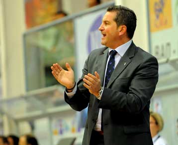 «Χρειάζεται μεγάλη προσοχή η Ρίγα» επεσήμανε ο τεχνικός του Πανελλήνιου, Ηλίας Ζούρος