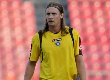 Και ο Μπαστία βρέθηκε θετικός στη νέα γρίπη