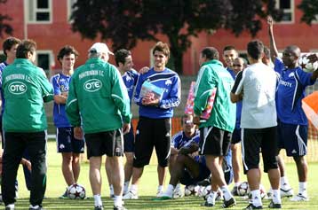 Επιστρέφει στην Αθήνα ο Παναθηναϊκός, δυσκολεύει η υπόθεση Γκριγκέρα