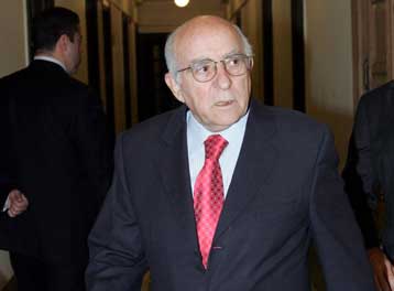 Με ΕΤΑΚ θα επιβαρύνονται οι ημιυπαίθριοι που θα ενταχθούν στην «τακτοποίηση»