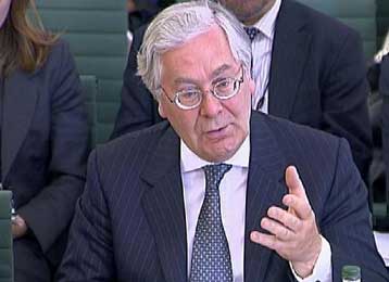 Αμετάβλητο στο 0,50% το βασικό επιτόκιο της Τράπεζας της Αγγλίας