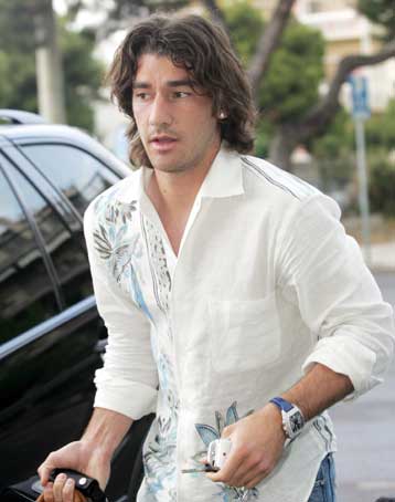 Σε θετικό κλίμα το ραντεβού μεταξύ ΑΕΚ και Γιούρκα