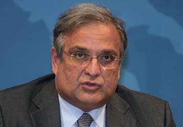 Για ανάγκη «τολμηρών δομικών αλλαγών» μιλά ο Γιάννης Παπαθανασίου