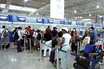 Παράνομη και καταχρηστική κρίθηκε η απεργία των ελεγκτών εναέριας κυκλοφορίας