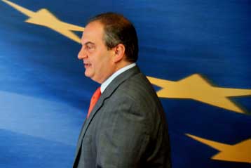 Πρόγραμμα ελέγχου των δαπανών ανακοίνωσε ο πρωθυπουργός