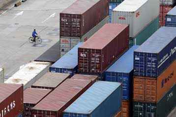 Μείωση 38,2% στις εισαγωγές και 15% στις εξαγωγές το Μάιο του 2009