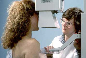 «Ασκοπη» η θεραπεία για πολλές γυναίκες με καρκίνο του μαστού