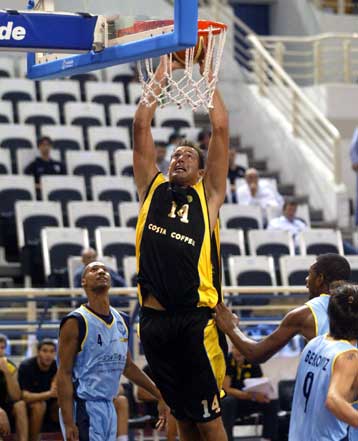 Γλυνιαδάκης και τυπικά στον Ολυμπιακό για δύο χρόνια