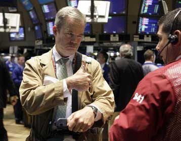 Αρνητικό κλίμα σε Γουόλ Στριτ, πτώση στα ευρωπαϊκά χρηματιστήρια την Παρασκευή