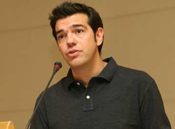 Ενωτικός στην ΚΠΕ ο Αλ.Τσίπρας, αλλά και με αιχμές για τις τάσεις εντός του ΣΥΝ