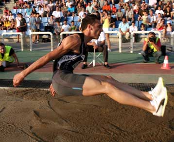 Τέταρτος ο Τσάτουμας στο μήκος, σπουδαίες επιδόσεις στα 100μ.