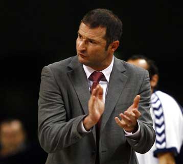 Τον δρόμο της επιστροφής για τη Νέα Σμύρνη παίρνει ο Νέναντ Μάρκοβιτς