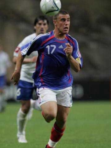 Ο Μπεργκουνιό ξανά στο προσκήνιο για την ΑΕΚ