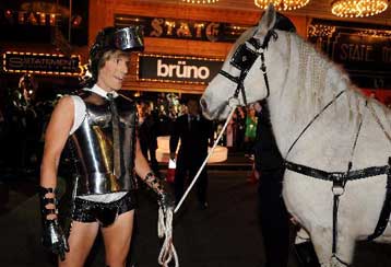 Πρώτη σε εισπράξεις στις ΗΠΑ η αμφιλεγόμενη ταινία «Μπρούνο»