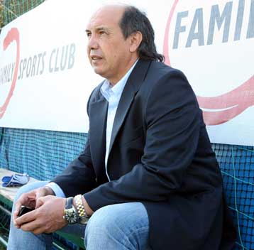 Ο Ρότσα εξηγεί ότι «η Golden Team είναι μια νέα προσπάθεια»