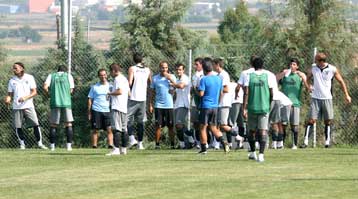 Φιλική πεντάρα του ΠΑΟΚ στην ερασιτεχνική Ζούφτεν