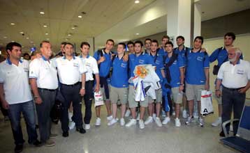 Θερμή υποδοχή στους δευτεραθλητές κόσμου της εθνικής εφήβων