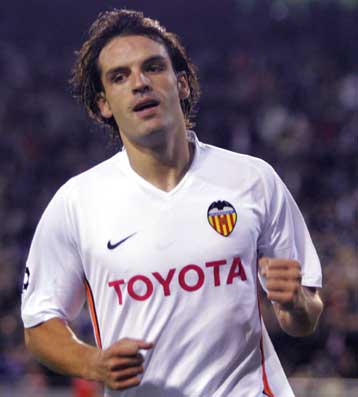 Διαψεύδει ο Ολυμπιακός για Μοριέντες και κάνει λόγο για προσπάθεια απαξίωσης του συλλόγου