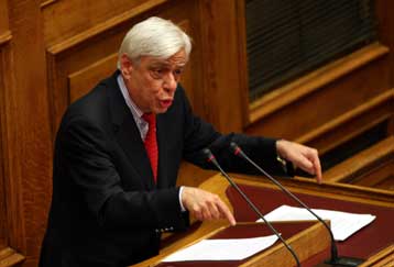 Θερινή κόντρα στη Βουλή στη συζήτηση για δημοσκοπήσεις, κάμερες και DNA