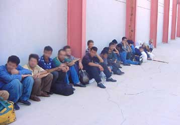 Συνεχίζονται οι επαναπροωθήσεις παράνομων μεταναστών