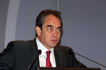 Δυσβάστακτο το κόστος της γραφειοκρατίας για τις επιχειρήσεις, τονίζει ο Κ.Μίχαλος