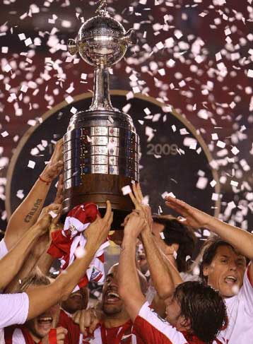 Πρωταθλήτρια Νότιας Αμερικής η Εστουντιάντες