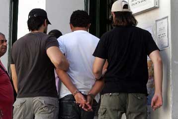 Προθεσμία για απολογία σε δύο έγκλειστους για την απαγωγή Παναγόπουλου