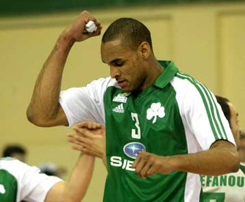 Ενδιαφέρον Ιταλών και Ρώσων για τον Αγκάμεζ