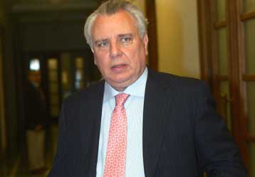 Πτώση του αριθμού παράνομων μεταναστών διαπιστώνει ο Αν.Παπαληγούρας