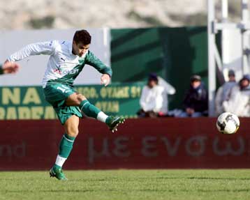 Αγκαλιά με Λεονάρντο η ΑΕΚ, λύνουν τις… διαφορές με Λεβαδειακό