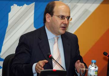 Απλούστευση των διαδικασιών για ίδρυση επιχείρησης υπόσχεται ο Κ.Χατζηδάκης