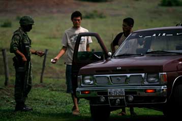 Κλιμακώνεται ο πόλεμος εναντίον των κυκλωμάτων εμπορίας ναρκωτικών στο Μεξικό