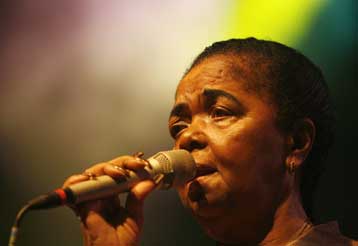 Συναυλία της Σεζάρια Εβόρα στο Φεστιβάλ Ολύμπου