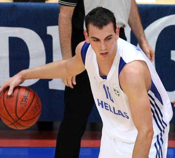 «Δανείζεται» Μιλόσεβιτς και κλείνει Πατ Καλάθη το Μαρούσι