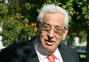 Να μην επιτρέψει να τον χρησιμοποιήσουν ζητά από τον Κ.Παπούλια ο Δ.Τσάτσος