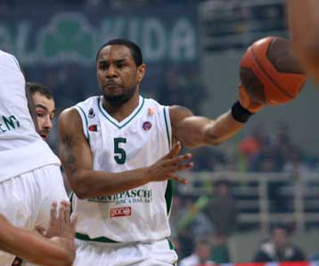 Και ο Κλέιζα στη μεταγραφική λίστα του Ολυμπιακού