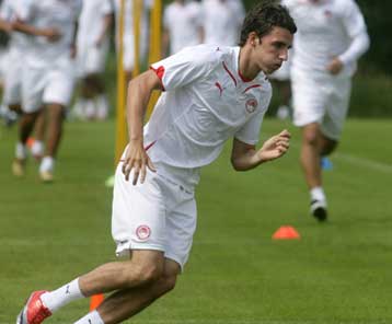 Στο χειρουργείο ο «Ντάρμπι», στο… παζάρι ο Ολυμπιακός