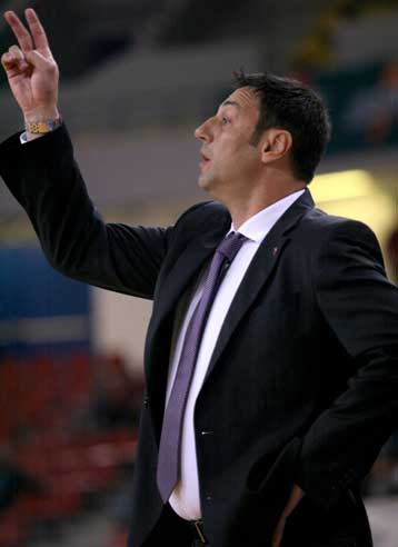 Στον πάγκο της Σπαρτάκ Αγίας Πετρούπολης ο Τριφούνοβιτς