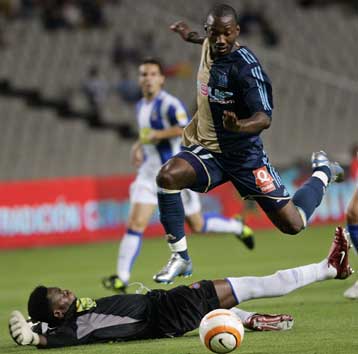 Η Καβάλα κάνει την έκπληξη με τον Περουβιανό Αντρες Μεντόζα