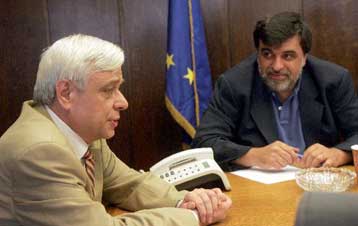 «Παράθυρο» άρσης της μονιμότητας στο Δημόσιο βλέπει η ΑΔΕΔΥ