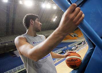 Ο Βασιλόπουλος δίνει ευχή και ελπίδα στην Eθνική