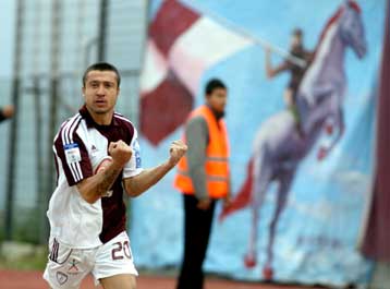 Προπονήθηκε ο Μετίν και τον υπολογίζει ο Ουζουνίδης για τη Ρέικιαβικ