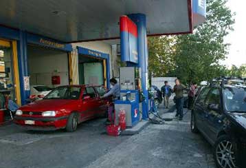 Ψηφίστηκε η τροπολογία για τις ταμειακές μηχανές στα πρατήρια βενζίνης