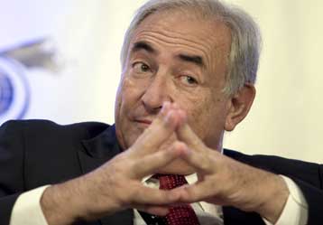 Ύφεση έως τα τέλη του 2010 και ανεργία πάνω από 10% προβλέπει το ΔΝΤ