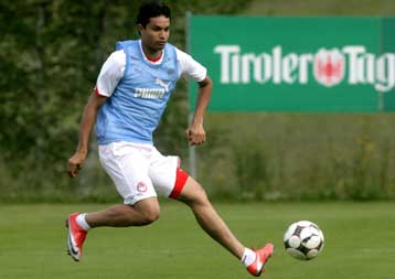 O Ντουντού ετοιμάζεται για… πόλεμο με τη Σλόβαν