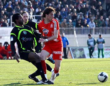 Ο Πανθρακικός δεν κατάφερε να κοντράρει τη Λιλ και έχασε 2-0 σε φιλικό