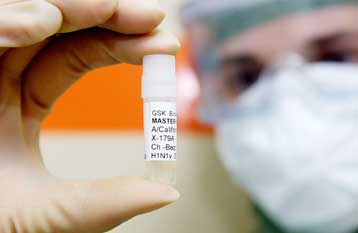 Στο μικροσκόπιο δύο ειδικών διεθνούς κύρους μπαίνει ο ιός της νέας γρίπης