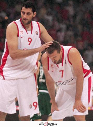 «Μας λείπει η ομοιογένεια» το συμπέρασμα του Μπουρούση για την απώλεια των τίτλων