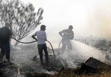 Πυρκαγιά σε βιότοπο της Ζακύνθου, υπό έλεγχο οι φωτιές σε Κερατέα και Ασπρόπυργο